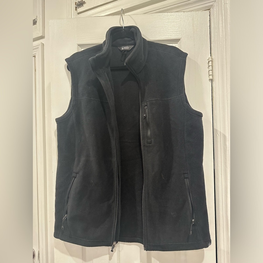 Eastern Mountain Sports Black Vest